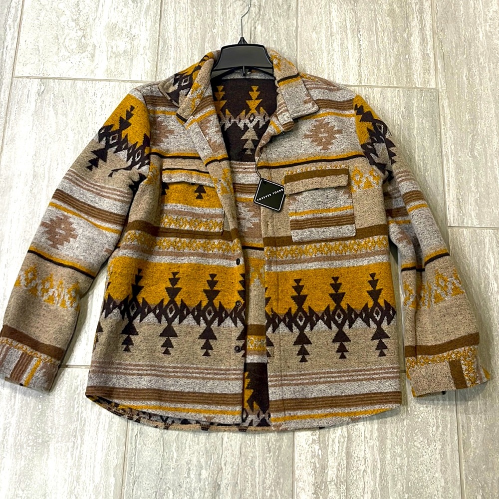 New with tags Mens tribal print shirt jacket size medium